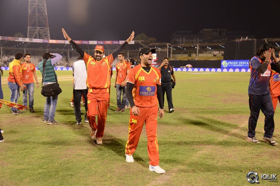 CCL-5-Telugu-Warriors-vs-Bengal-Tigers-Match-Photos
